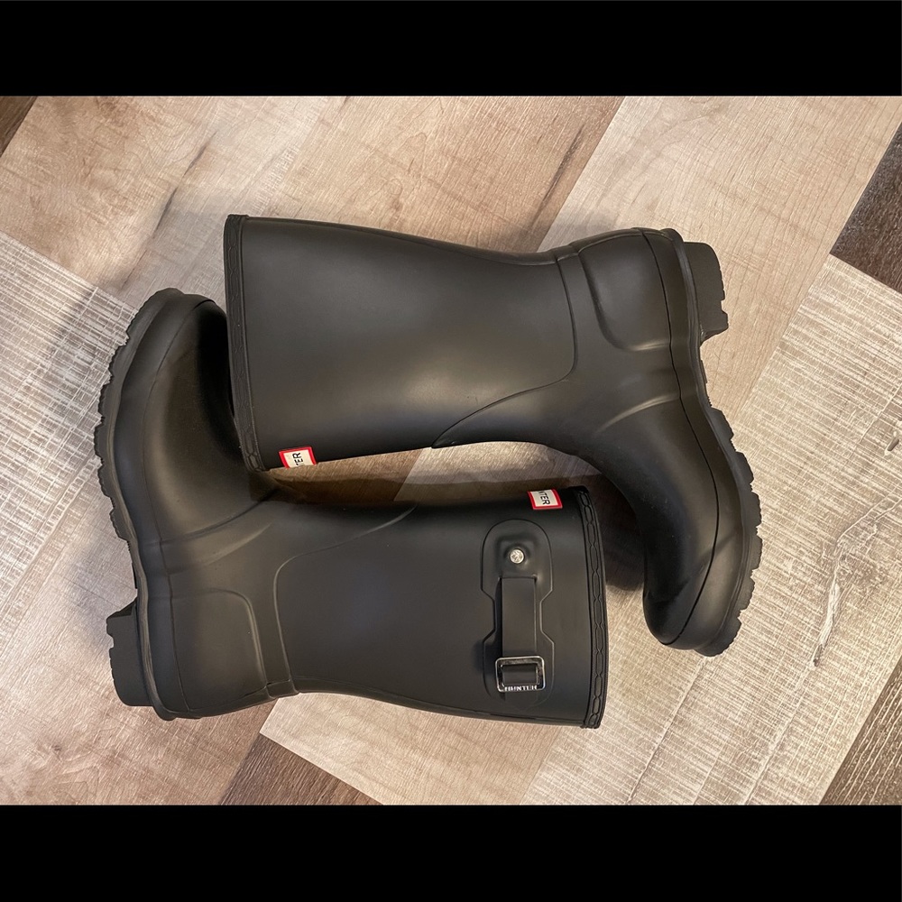 Hunter mid calf boots